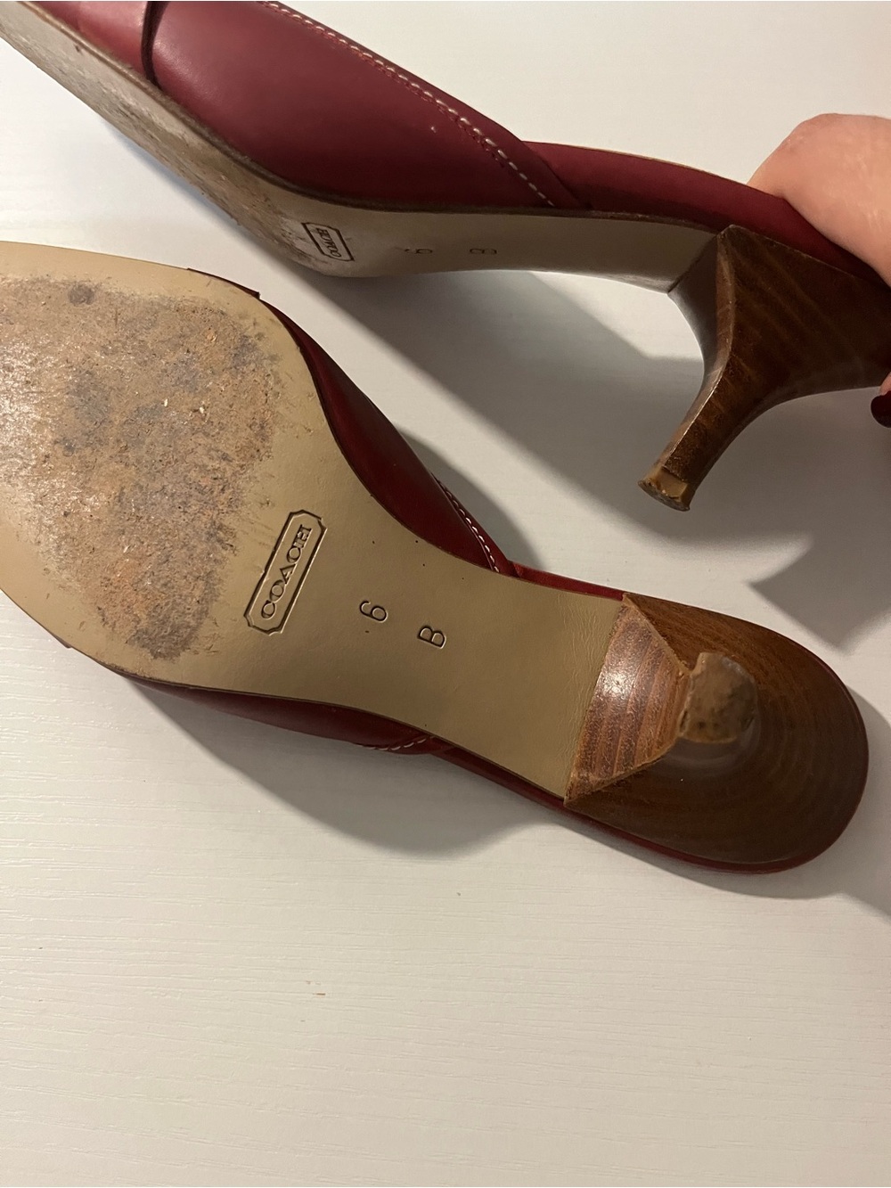 2 pairs/ red and pink coach heels - Picture 5 of 7